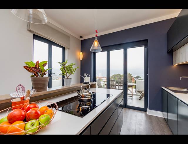 2 BEDROOM APARTMENT FOR SALE IN VREDEHOEK